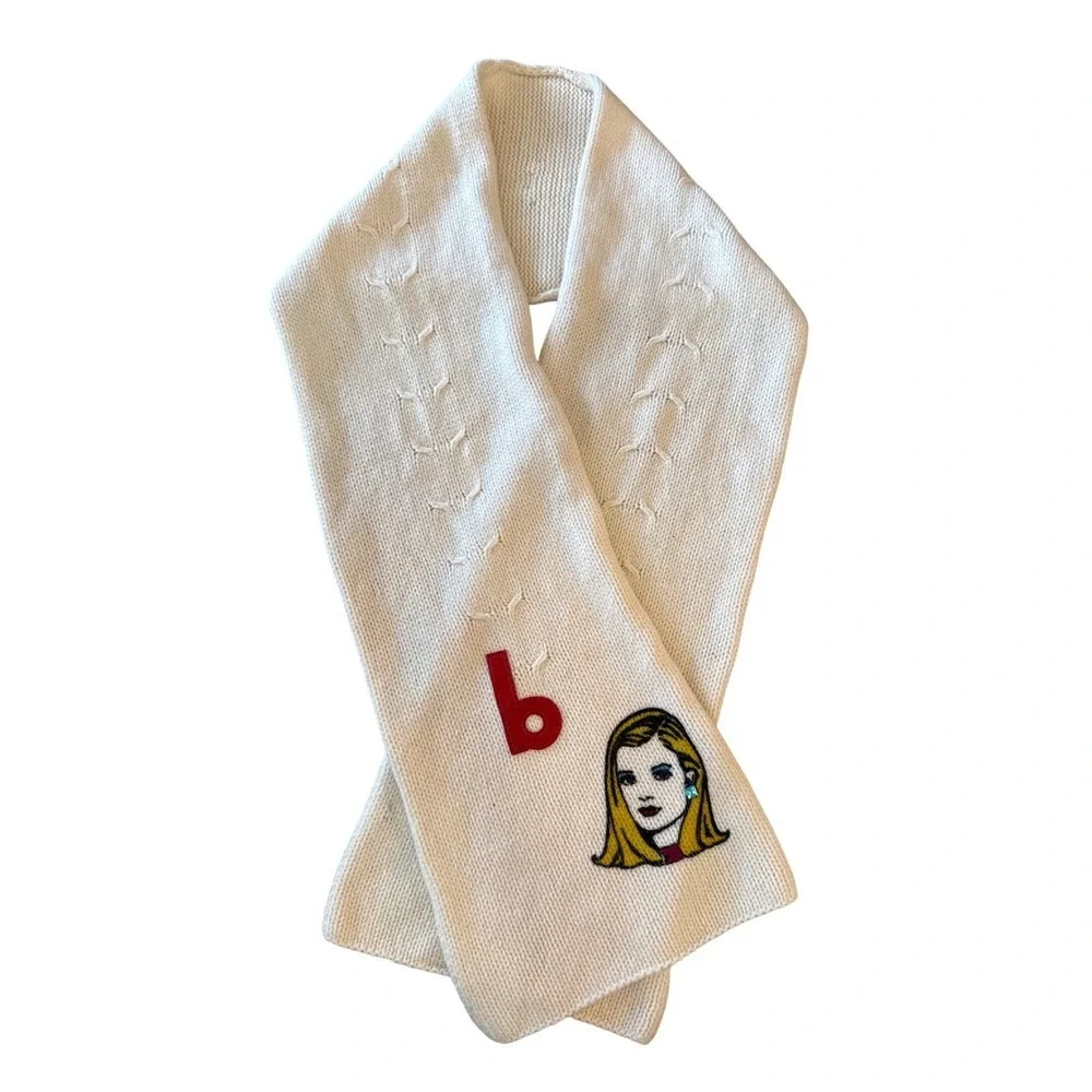GAP Cream Lambswool Pop Art Girl Knit Scarf Barbie Face Red B Applique Novelty